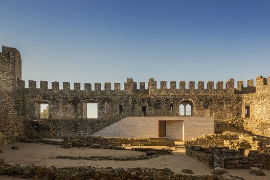 Miras Kime Emanet? Güç, Kimlik ve Koruma Mimarlığı