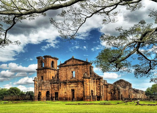 Miras Kime Emanet? Güç, Kimlik ve Koruma Mimarlığı