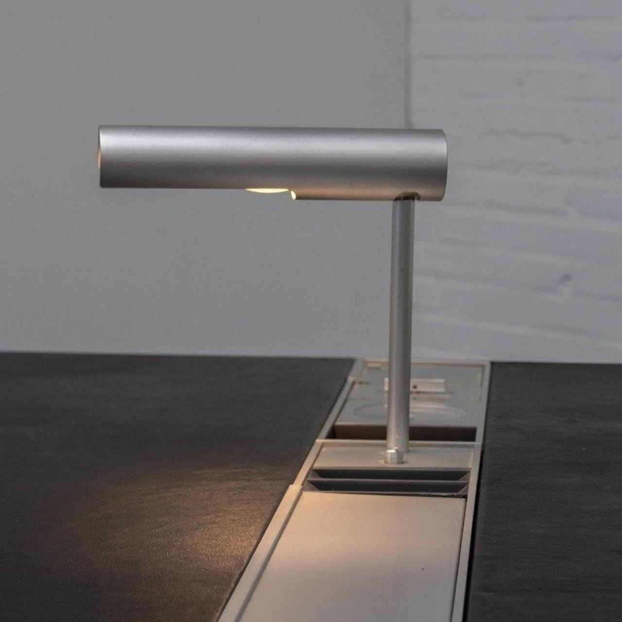 Modüler Tasarımı Bizden Önce Çözen 1970’lerin İkonik Masası