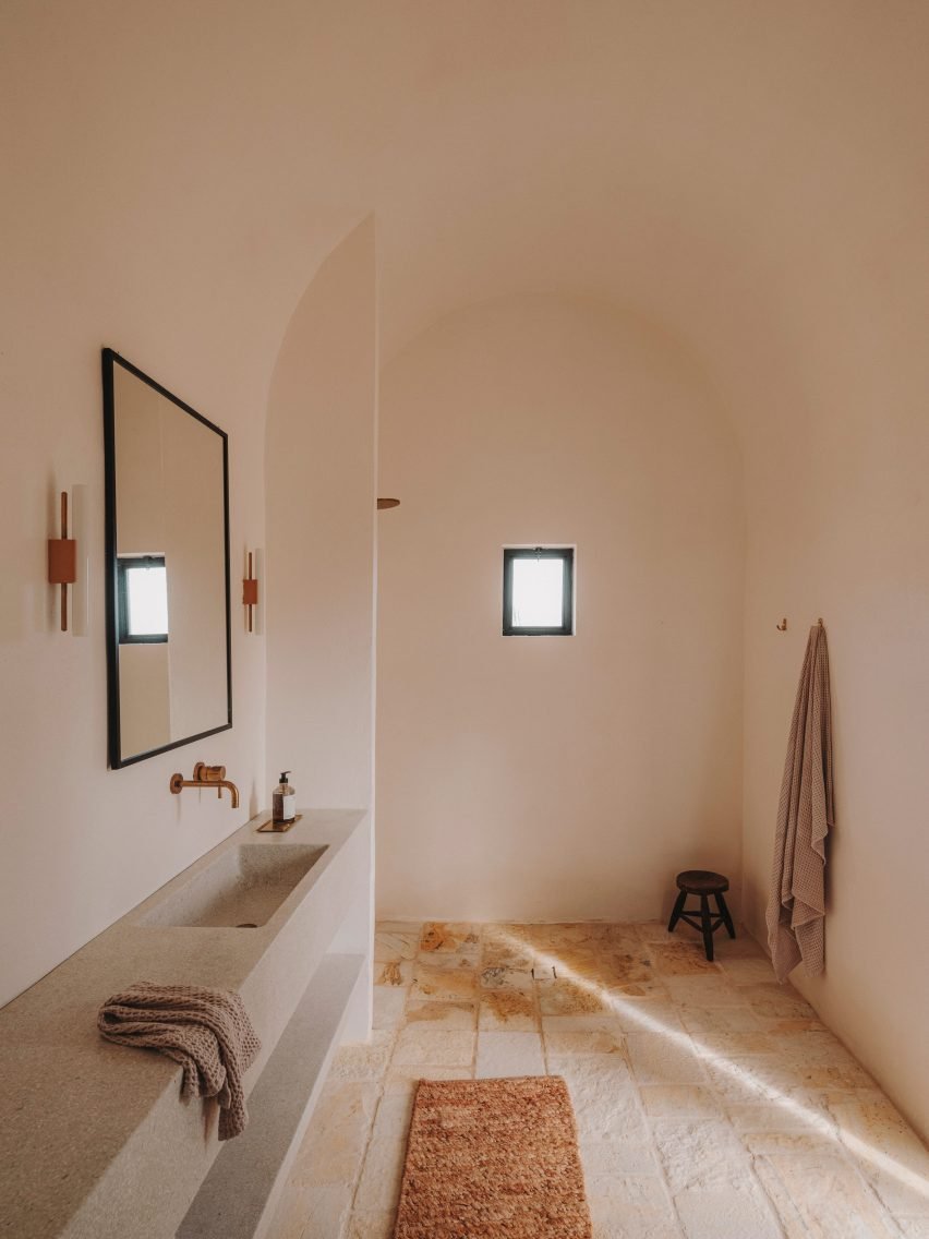 Monastik Minimalizm: Evlerde Dinginlik ve Sadeliğin Yükselişi