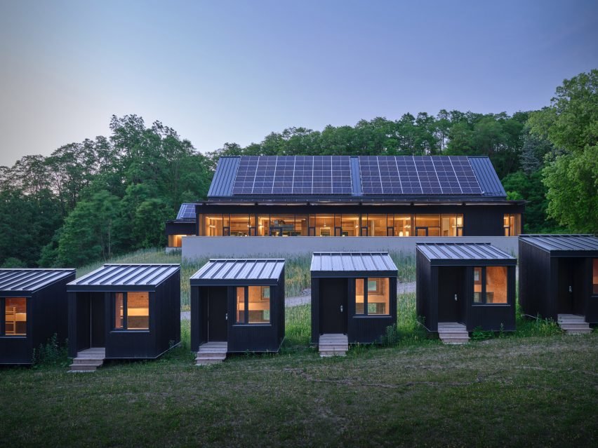 Montgomery Sisam’dan Fener Mimari: Sürdürülebilir Ontario Merkezi