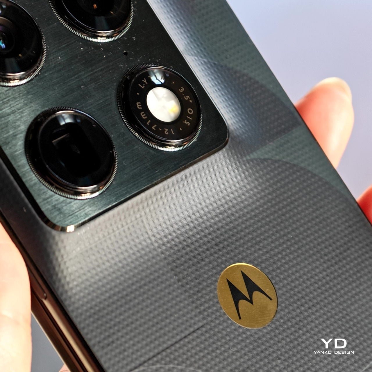 Motorola’dan FIFA 2026 İçin 24 Ayar Altın Kaplama Telefonlar