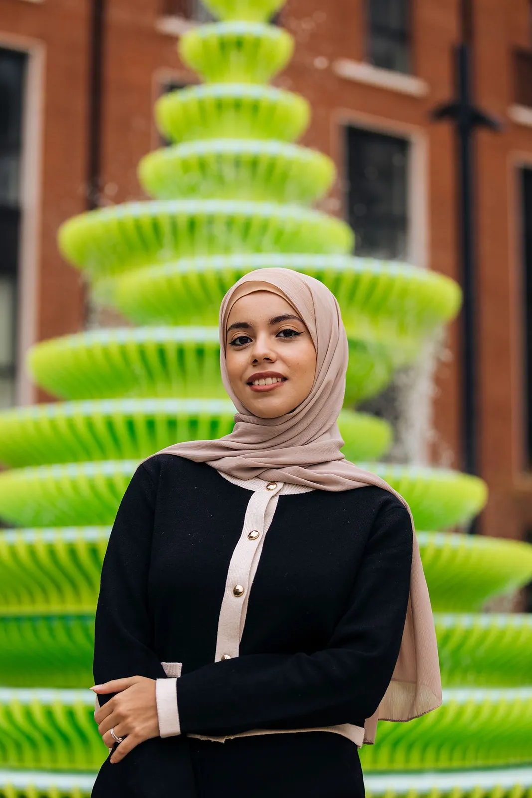 Neon'dan "The Fountain": Londra'da Toplulukları Birleştiren Yeşil Bir Vaha