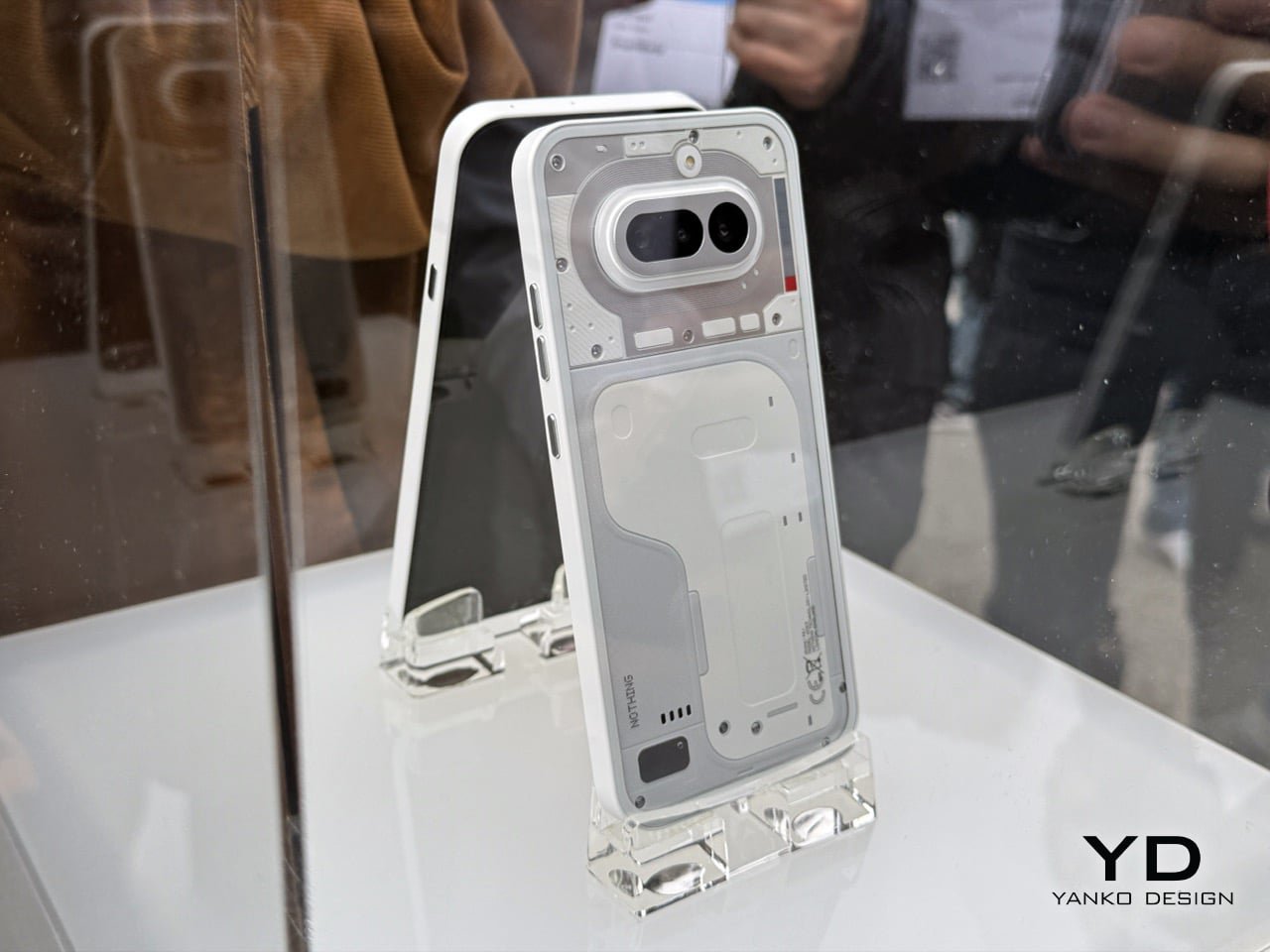 Nothing Phone (4a) MWC 2026: Hangi Rengi Almamalısınız? Tasarım Analizi