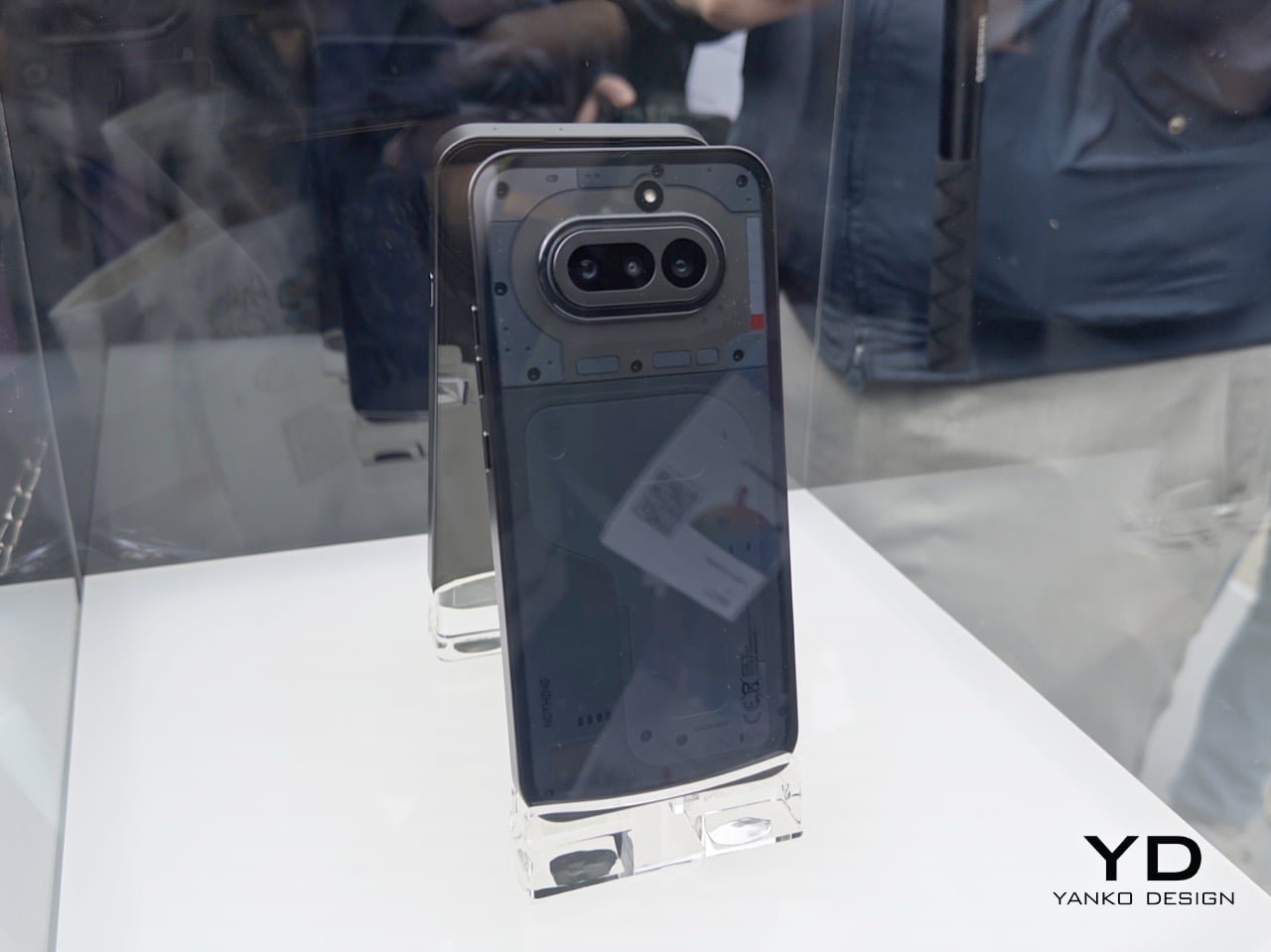 Nothing Phone (4a) MWC 2026: Hangi Rengi Almamalısınız? Tasarım Analizi