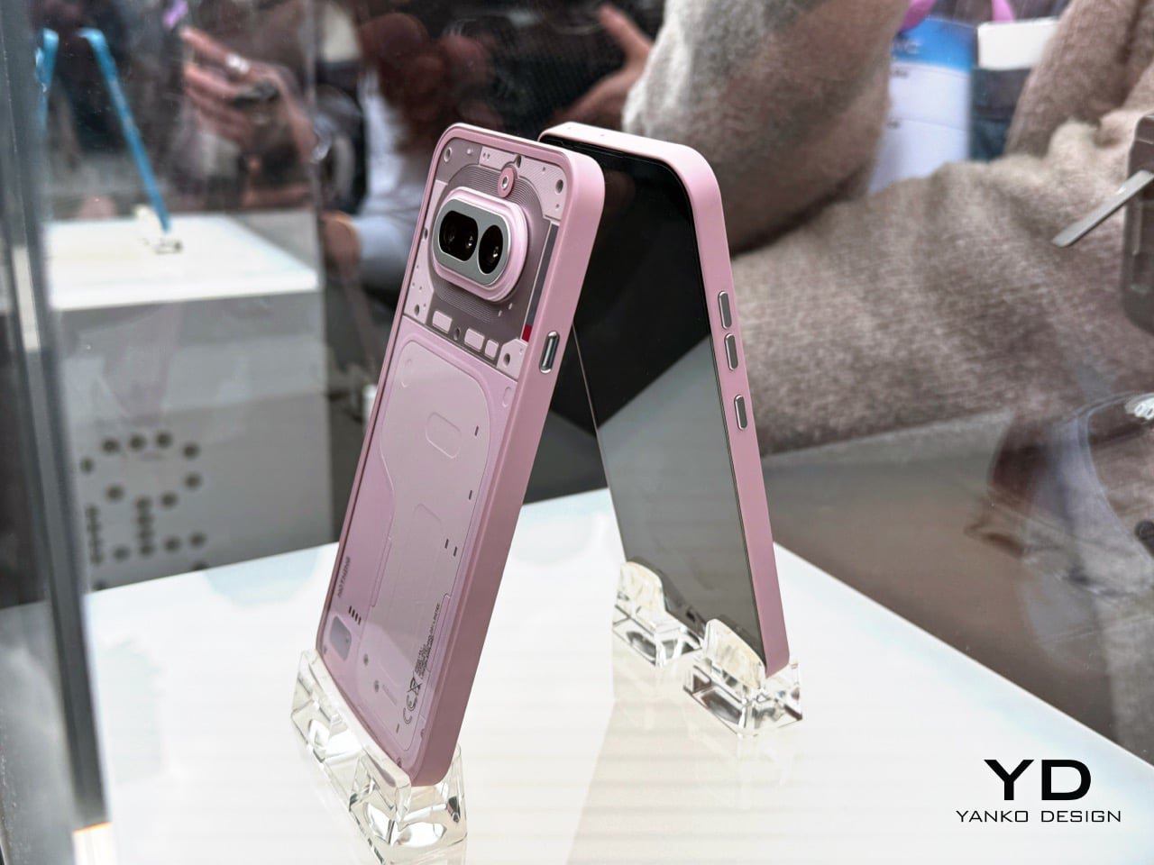 Nothing Phone (4a) MWC 2026: Hangi Rengi Almamalısınız? Tasarım Analizi