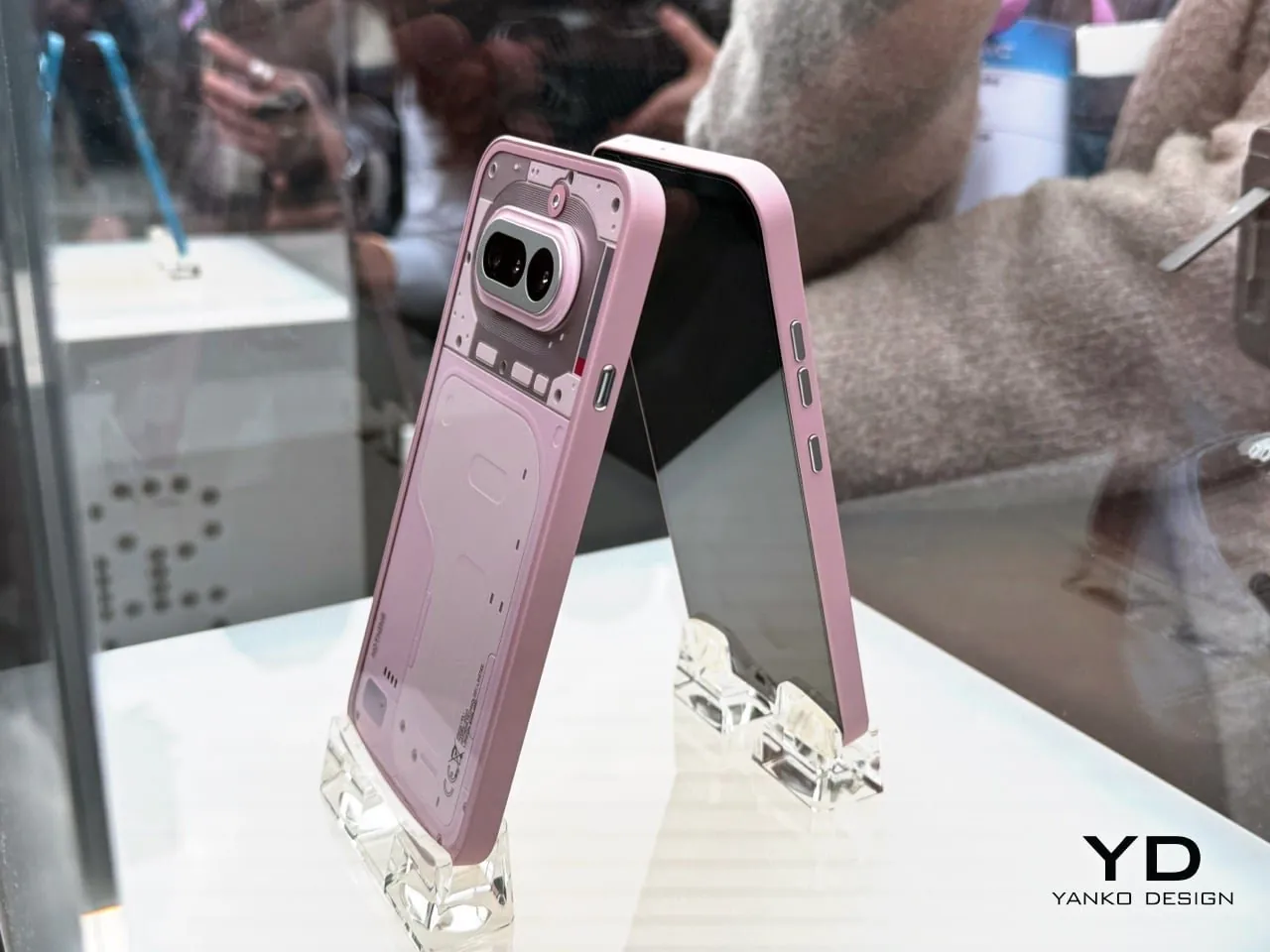 Nothing Phone (4a) MWC 2026: Hangi Rengi Almamalısınız? Tasarım Analizi