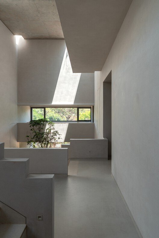 Organik Kent Dokusu ve Merdivenin Evrimi: Basamaklı Kuyu Ev