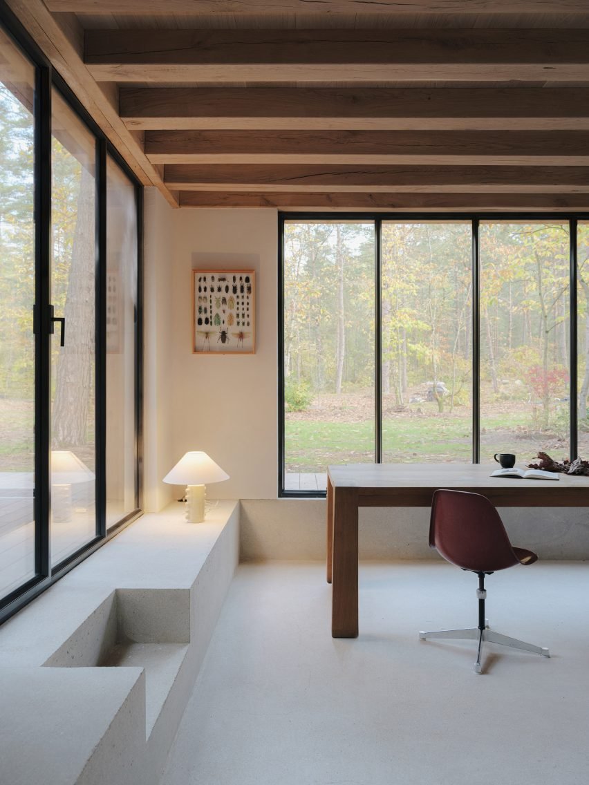 Ormanı Çerçeveleyen “Canlı Tablolar”: Fontainebleau’da Sınırda Bir Ev