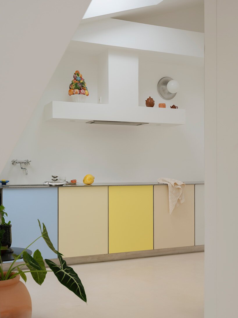 Paris’in Çatı Katları Yeniden Canlanıyor: 55m²'lik Rüyaya Dönüşüm