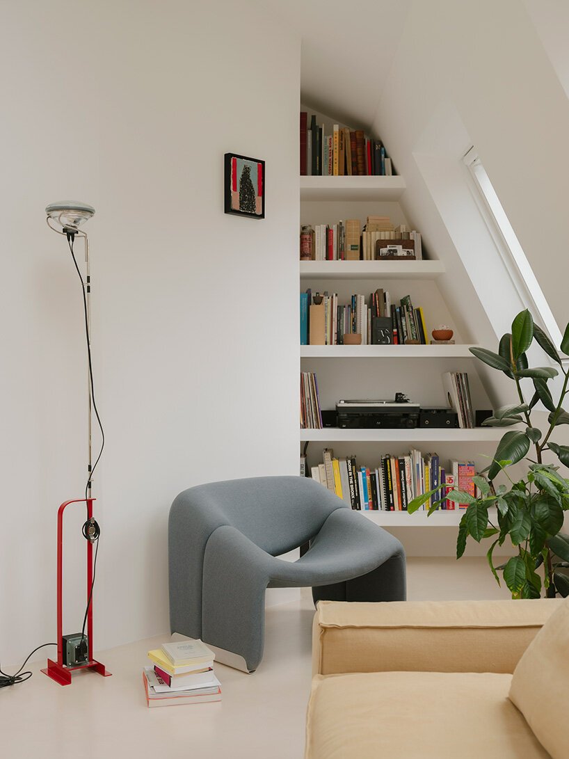 Paris'in Çatıları Uyanıyor: Küçük Odalardan 55m² Modern Destan