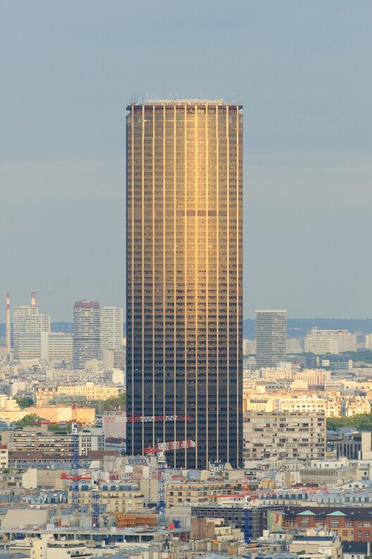 Paris'in Tartışmalı Simgesi Montparnasse Kulesi Yeniden Doğuyor