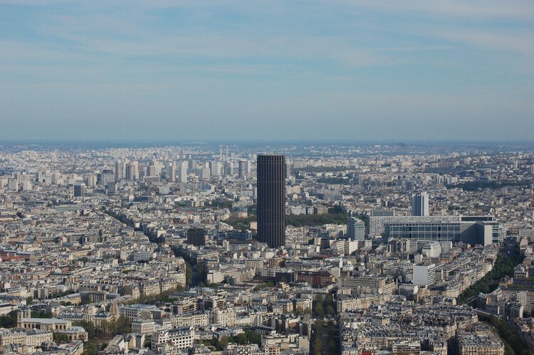 Paris'in Tartışmalı Simgesi Montparnasse Kulesi Yeniden Doğuyor