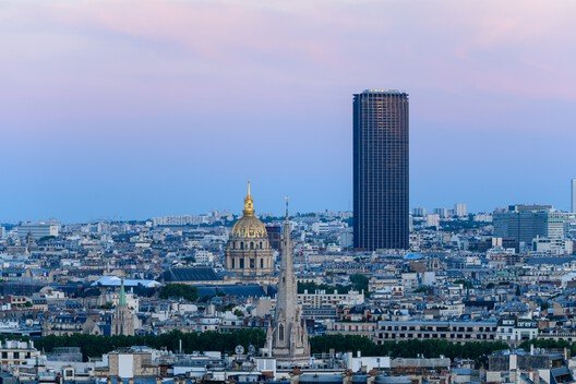 Paris'in Tartışmalı Simgesi Montparnasse Kulesi Yeniden Doğuyor