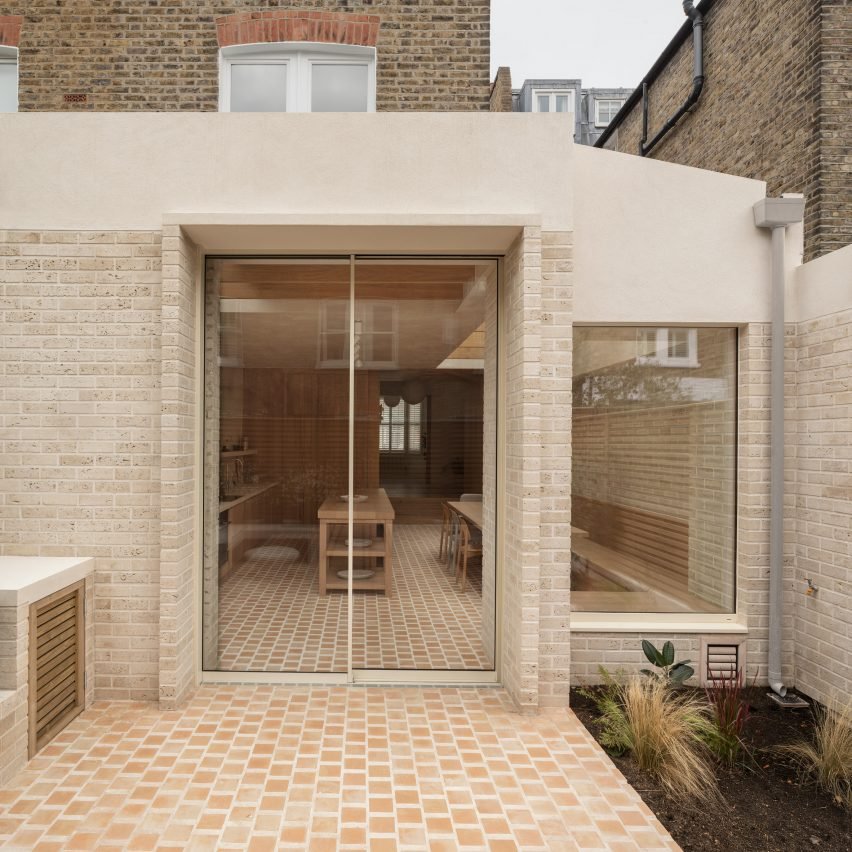 Proctor & Shaw&rsquo;dan Londra&rsquo;da Huzur Veren Kireçtaşı Ev Uzantısı