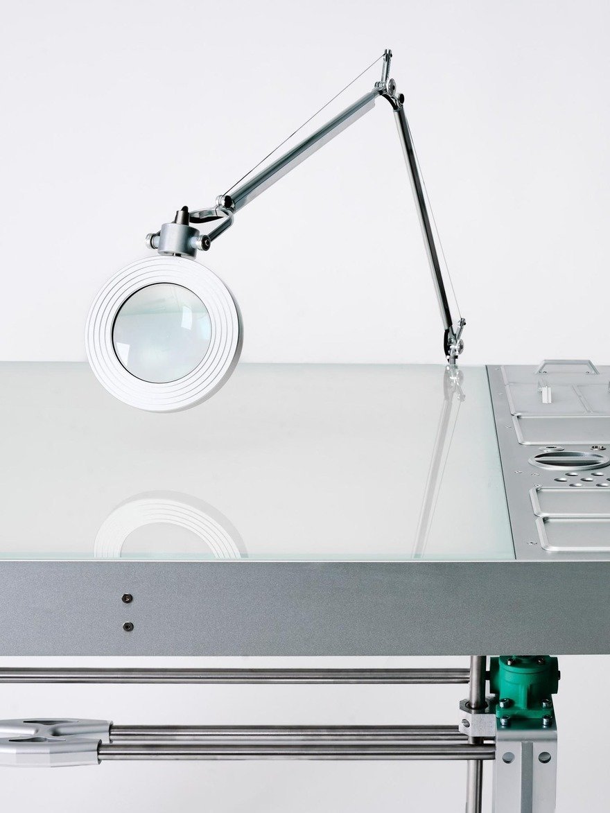 Profesyonel Sanatçının Vizyonu: Caliper’dan Özel Çizim Masası