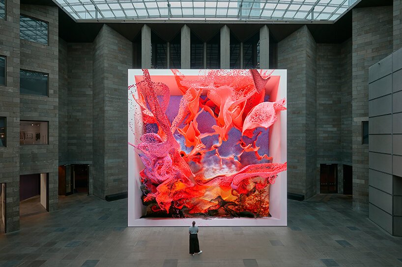 Refik Anadol: Doğanın Verileriyle Canlı Mimari Yaratmak