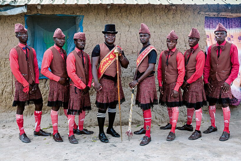 Regula Tschumi: Gana’da Cenaze Kültürü Görsel Bir Dil Olarak