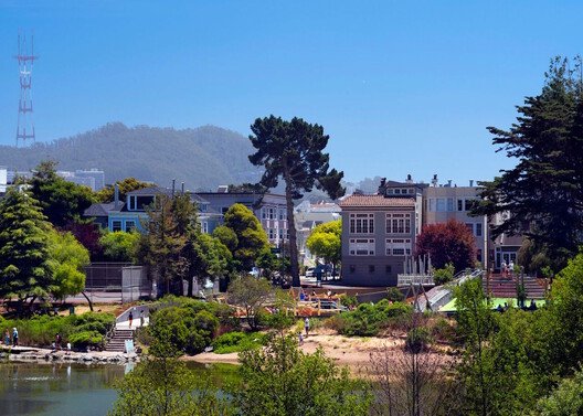 San Francisco: Cam Kuleler ve Konut Krizi - Tasarım Neye Hizmet Ediyor?