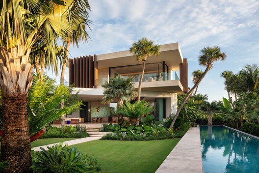 SAOTA’dan Villa Lyla: Tropik Lüksün Zirvesinde Oran ve Form Sanatı