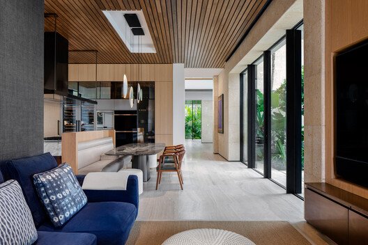 SAOTA’dan Villa Lyla: Tropik Lüksün Zirvesinde Oran ve Form Sanatı