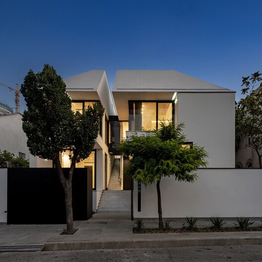 Shahrak Villa: Tanıdık Formu Yeniden Tanımlayan Bir Mimari Yaklaşım