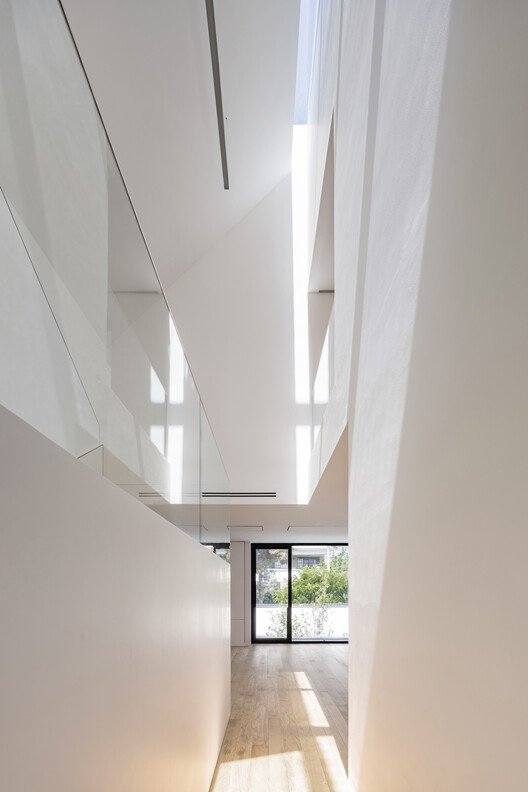 Shahrak Villa: Tanıdık Formu Yeniden Tanımlayan Bir Mimari Yaklaşım