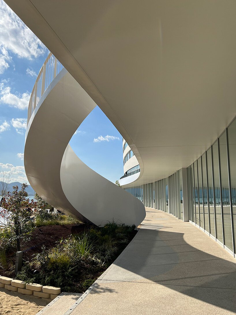 Shimonoseki'de Denizle Bütünleşik: Kanmon Boğazı'nın Kavisli Ruhu