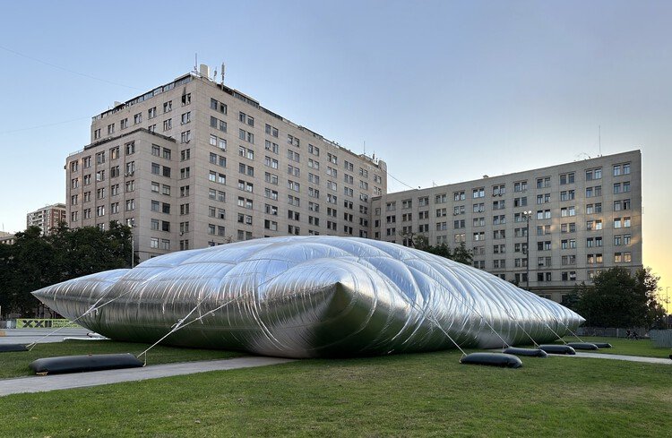 Smiljan Radić Clarke: Pritzker 2026'nın Duyusal Mimarlık Dili