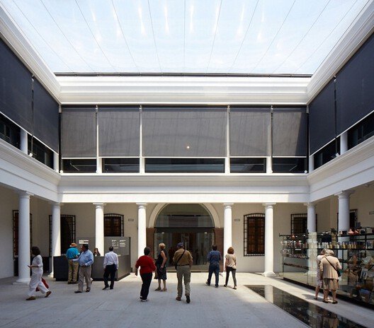 Smiljan Radić Clarke: Pritzker 2026'nın Duyusal Mimarlık Dili