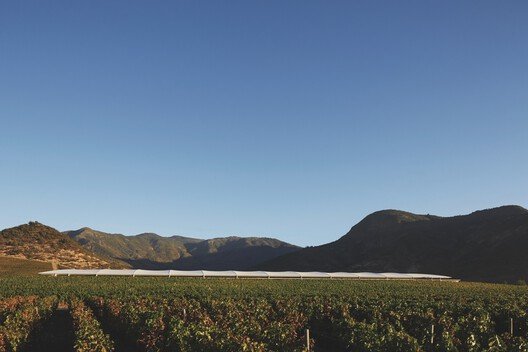 Smiljan Radić Clarke: Pritzker 2026'nın Duyusal Mimarlık Dili