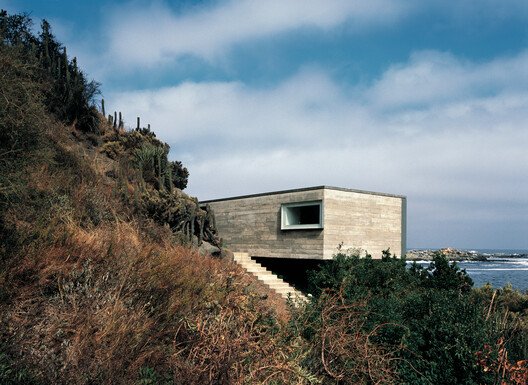 Smiljan Radić Clarke: Pritzker 2026'nın Duyusal Mimarlık Dili