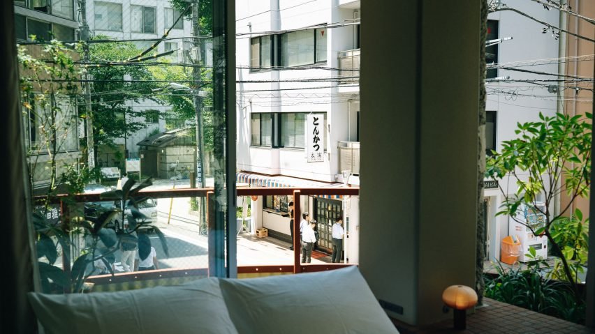 SOIL Nihonbashi: Tokyo’da Komşuluk Bağı Kuran Yeşil Cephe Tasarımı