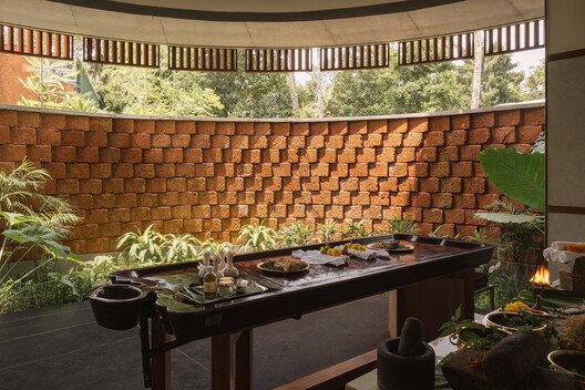 STAPATI Tasarımı Nirava Ayurveda: Doğanın Kalbinde Şifa Sanatı