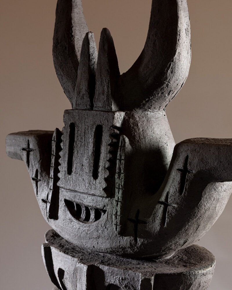 Studio LOHO & Sharon Van Overmeiren: El Yapımı Anıtsal Seramik Küvetler