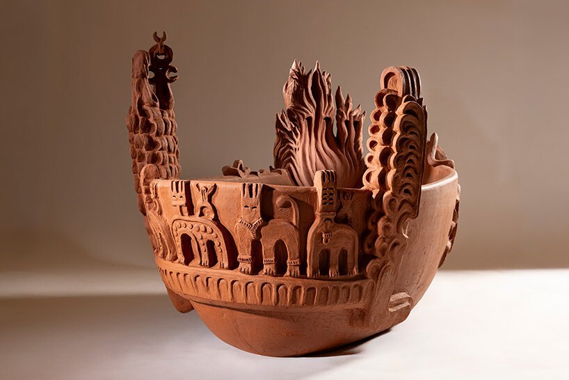 Studio LOHO & Sharon Van Overmeiren: El Yapımı Anıtsal Seramik Küvetler