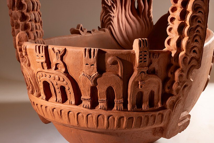 Studio LOHO & Sharon Van Overmeiren: El Yapımı Anıtsal Seramik Küvetler