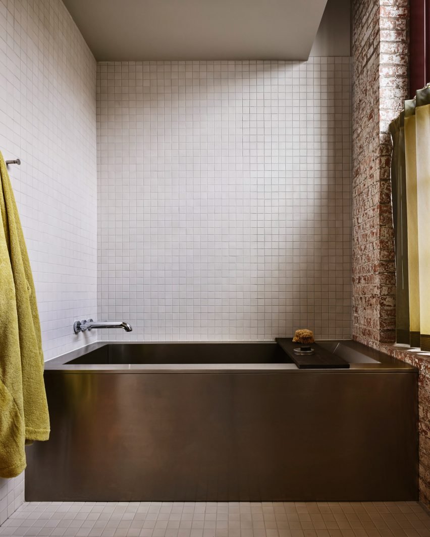 Tarihi Fabrikadan Sanat Oteline: Pocketbook Hudson'da Endüstriyel Zarafet