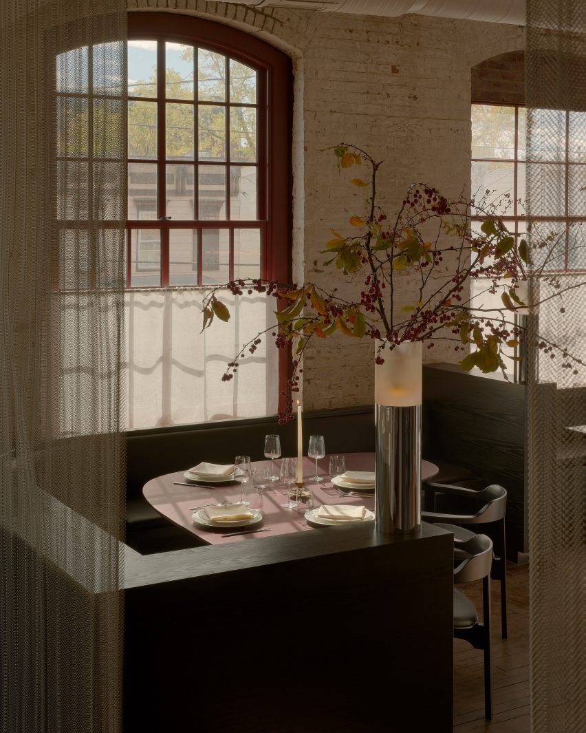 Tarihi Fabrikadan Sanat Oteline: Pocketbook Hudson'da Endüstriyel Zarafet