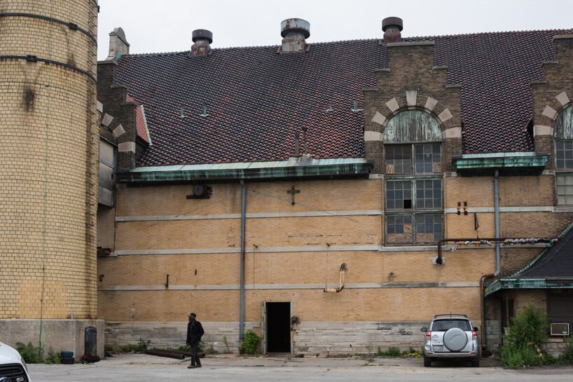 Theaster Gates: Atıl Yapılardan Yükselen Ütopya Manifestosu