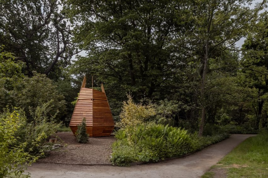 Tohum Kapsülü İlhamı: Walden Studio’dan Bolster Orman Pavyonu