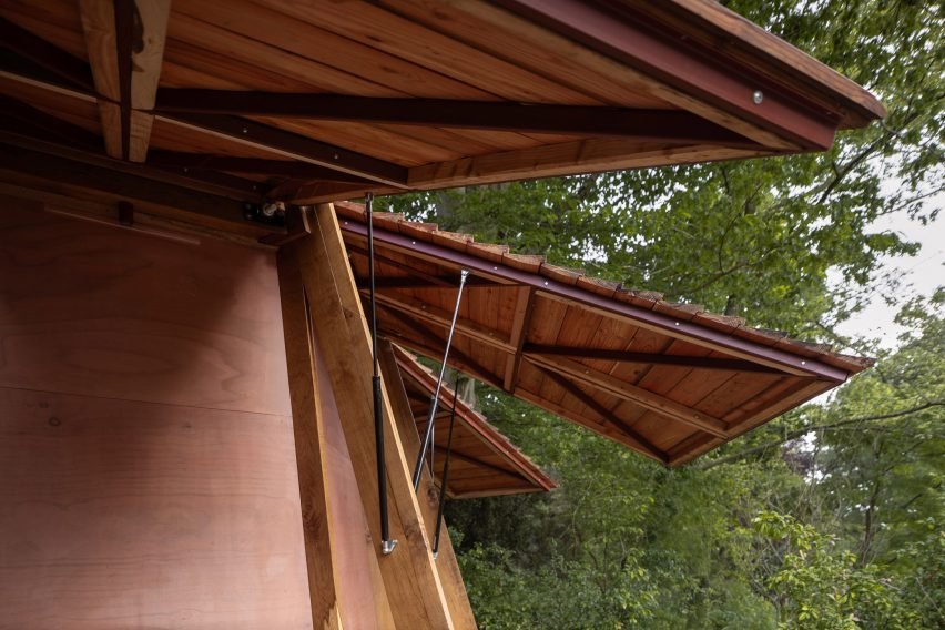 Walden Studio'dan Bolster: Tohum Kapsülü İlhamlı Orman Pavyonu