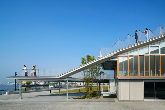 TOTTEI Yeşil Tepe: Kobe Limanı'nın Kalbinde Kentsel Dönüşüm