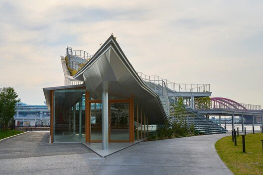 TOTTEI Yeşil Tepe: Kobe Limanı'nın Kalbinde Kentsel Dönüşüm