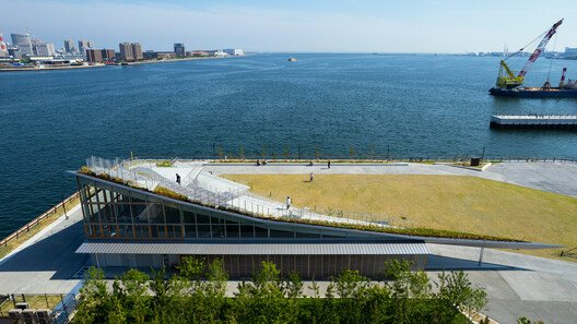 TOTTEI Yeşil Tepe: Kobe Limanı'nın Kalbinde Kentsel Dönüşüm