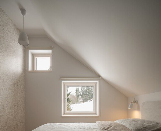 Vadi Üstü Kulübe: Mirasın ve Doğanın Kalbinde Üç Nesil Mimarlık