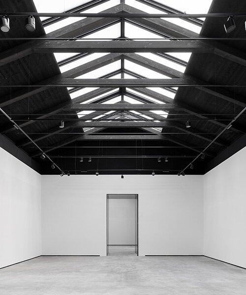 Morphosis: Atık Kağıdı Nefes Alan Mimariye Dönüştüren Enstalasyon