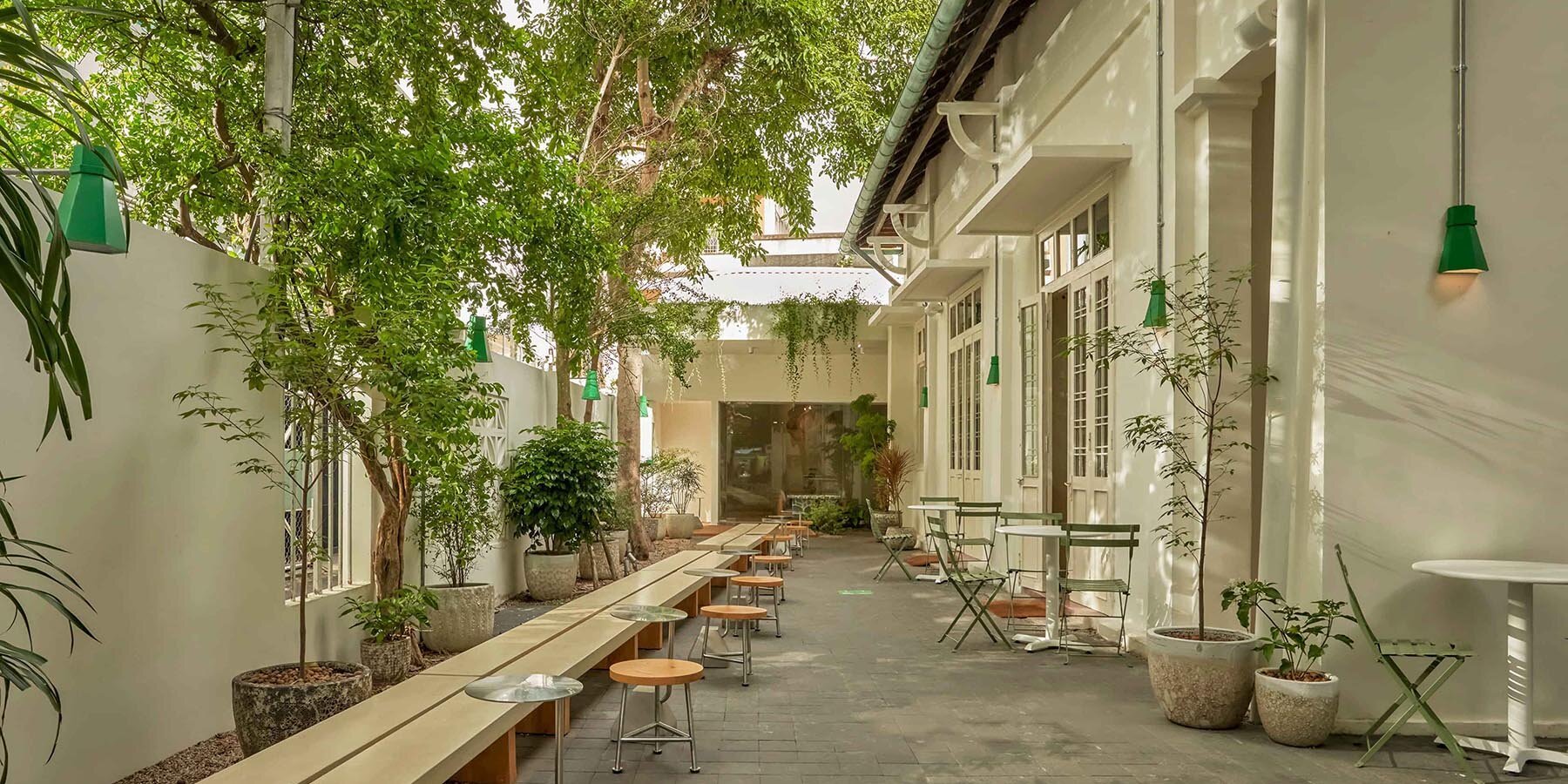 Matte Teabar: Asırlık Vietnam Villası Modern Bir Mimarinin Kucağında