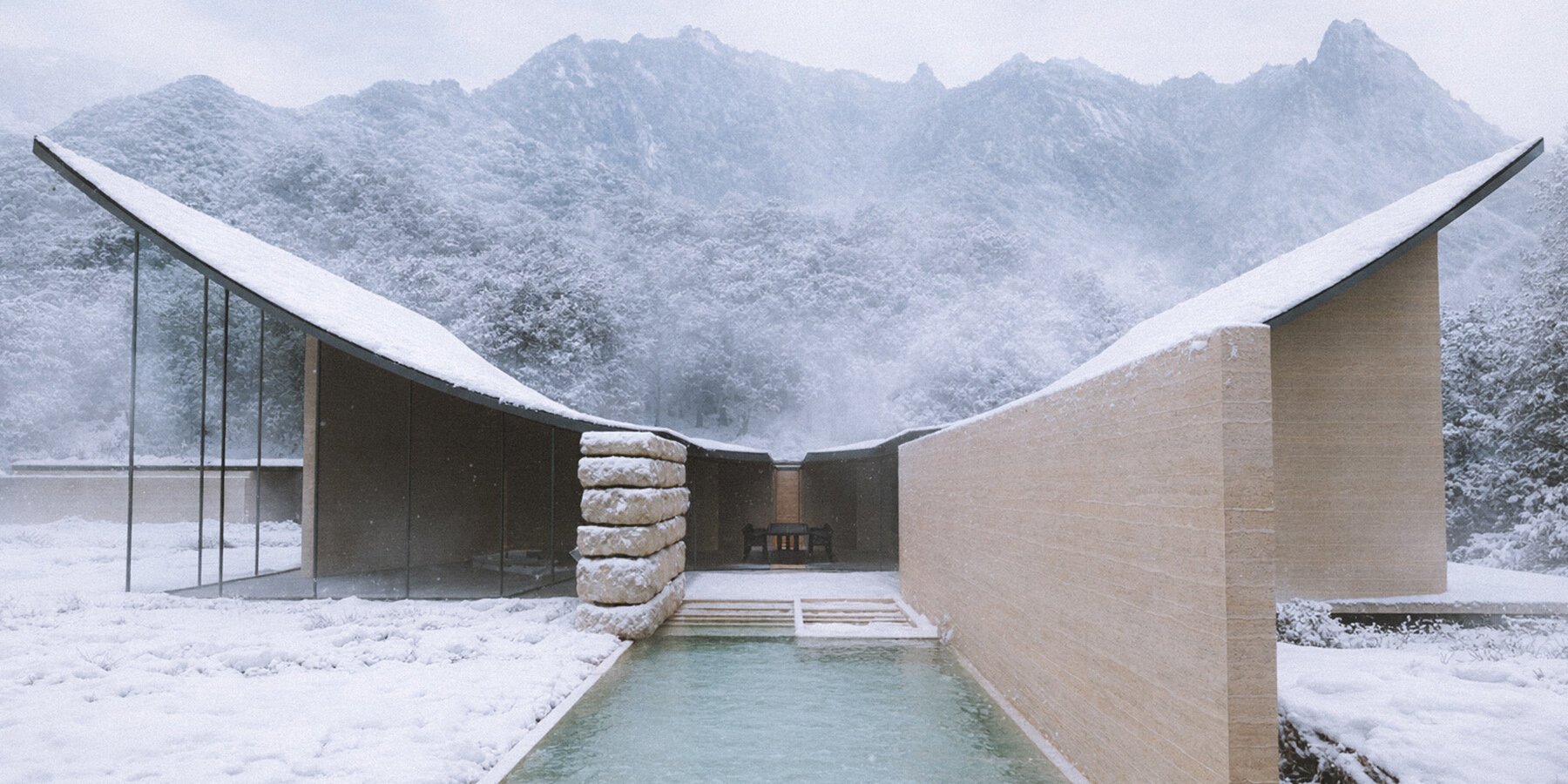 Villa Sensorium: Japon Ormanlarını Yaşayan Bir Mimar Hayale Dönüştürüyor