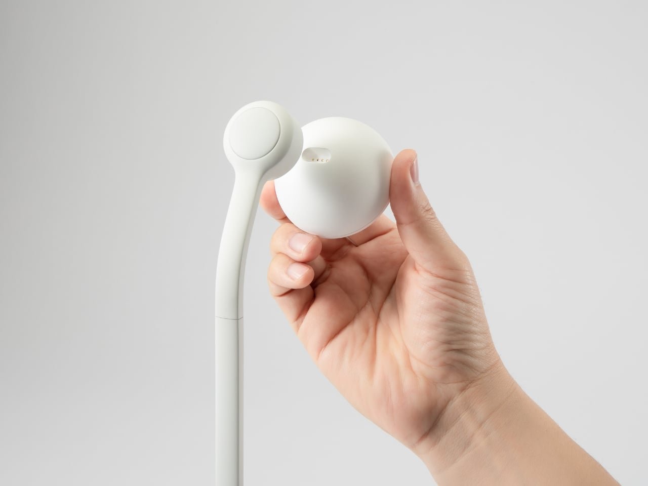 Wellune: Uyku Takibini ‘Ürkütücü Cihaz’ Algısından Kurtaran Tasarım